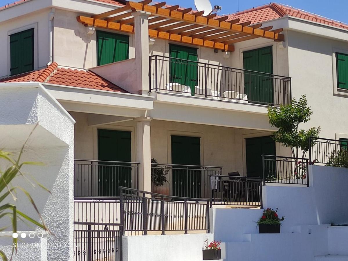 Villa Eni Primosten Exterior photo